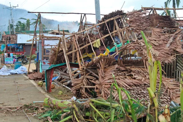 Số nạn nhân tử vong do siêu bão Rai ở Philippines tăng lên hơn 140 người - Ảnh 1.