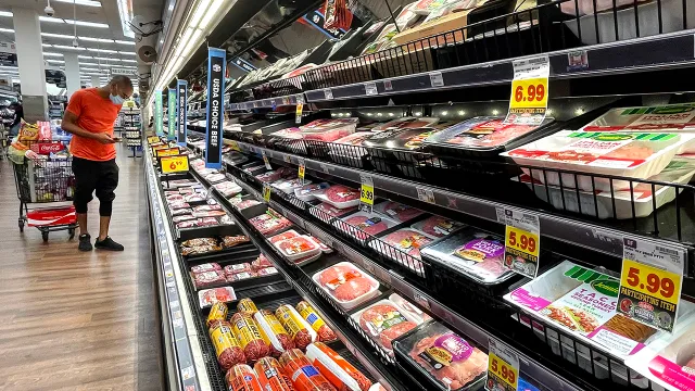 Nhìn lại năm 2021: Biến thể nguy hiểm của COVID-19 phủ bóng đen lên triển vọng kinh tế toàn cầu - Ảnh 6. Nhìn lại năm 2021: Biến thể nguy hiểm của COVID-19 phủ bóng đen lên triển vọng kinh tế toàn cầu - Ảnh 6.