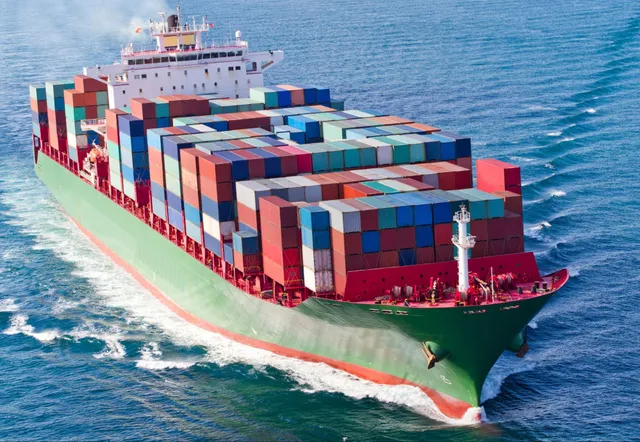 Nhìn lại năm 2021: Biến thể nguy hiểm của COVID-19 phủ bóng đen lên triển vọng kinh tế toàn cầu - Ảnh 2. Nhìn lại năm 2021: Biến thể nguy hiểm của COVID-19 phủ bóng đen lên triển vọng kinh tế toàn cầu - Ảnh 2.