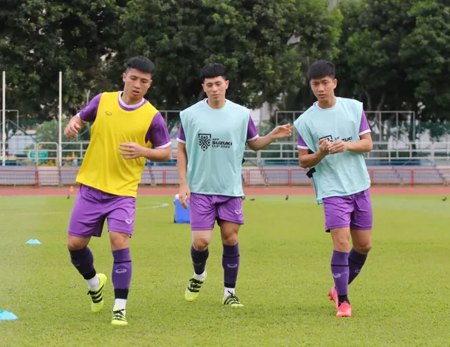 AFF Cup | 2 trụ cột của ĐT Việt Nam nhiều khả năng vắng mặt ở trận đấu ra quân - Ảnh 2.