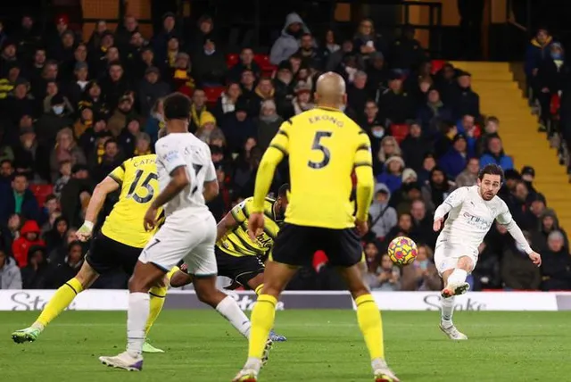 Thắng nhẹ Watford, Man City chiếm ngôi đầu Ngoại hạng Anh - Ảnh 2.