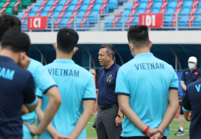 ĐT Việt Nam thăm quan SVĐ Bishan, làm quen với không gian thi đấu trước trận khai màn - Ảnh 5. ĐT Việt Nam thăm quan SVĐ Bishan, làm quen với không gian thi đấu trước trận khai màn - Ảnh 5.