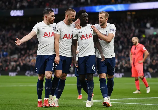 COVID-19 tấn công Tottenham, Conte gặp khó - Ảnh 1.