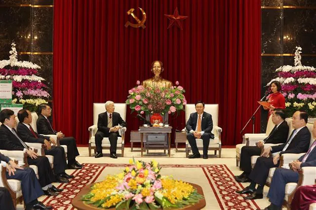 Tổng Bí thư, Chủ tịch nước Nguyễn Phú Trọng đến thăm và chúc Tết Đảng bộ, chính quyền và nhân dân thành phố Hà Nội - Ảnh 2.