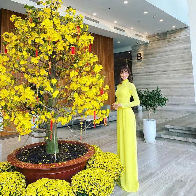 Đỗ Thị Hà và dàn Hoa hậu diện áo dài đầu xuân, ai cũng xinh đẹp ngút ngàn - Ảnh 16. Đỗ Thị Hà và dàn Hoa hậu diện áo dài đầu xuân, ai cũng xinh đẹp ngút ngàn - Ảnh 16.