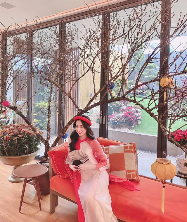 Đỗ Thị Hà và dàn Hoa hậu diện áo dài đầu xuân, ai cũng xinh đẹp ngút ngàn - Ảnh 9. Đỗ Thị Hà và dàn Hoa hậu diện áo dài đầu xuân, ai cũng xinh đẹp ngút ngàn - Ảnh 9.