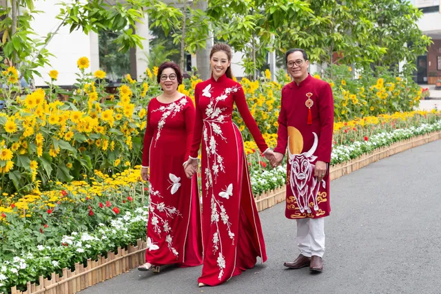 Đỗ Thị Hà và dàn Hoa hậu diện áo dài đầu xuân, ai cũng xinh đẹp ngút ngàn - Ảnh 18. Đỗ Thị Hà và dàn Hoa hậu diện áo dài đầu xuân, ai cũng xinh đẹp ngút ngàn - Ảnh 18.