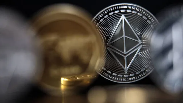 Nguy cơ tiềm ẩn đằng sau cơn sốt bitcoin - Ảnh 4. Nguy cơ tiềm ẩn đằng sau cơn sốt bitcoin - Ảnh 4.