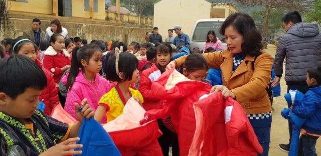 Món quà ý nghĩa cho các học sinh vùng cao dịp Tết Tân Sửu - Ảnh 4. Món quà ý nghĩa cho các học sinh vùng cao dịp Tết Tân Sửu - Ảnh 4.
