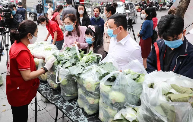 Triển khai chiến dịch “Chung sức cùng người dân tiêu thụ nông sản - Ảnh 6.