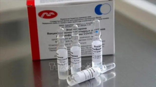 Nga hoàn tất thử nghiệm lâm sàng vaccine EpiVacCorona ở người cao tuổi - Ảnh 1.