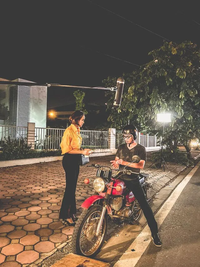 Đã mắt với hàng trăm set đồ sang chảnh của Hồng Diễm trong Hướng dương ngược nắng - Ảnh 8. Đã mắt với hàng trăm set đồ sang chảnh của Hồng Diễm trong Hướng dương ngược nắng - Ảnh 8.