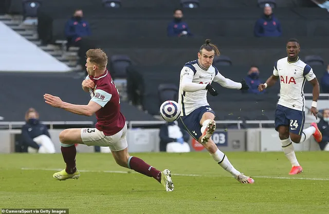 Tottenham 4-0 Burnley: Gareth Bale lập cú đúp ấn tượng! - Ảnh 4.