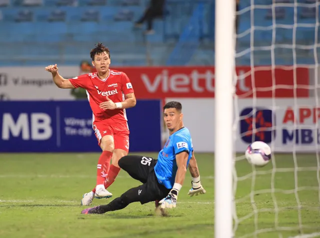 ẢNH: Quế Ngọc Hải trở lại ghi bàn, CLB Viettel có chiến thắng đầu tiên tại V.League 2021 - Ảnh 5. ẢNH: Quế Ngọc Hải trở lại ghi bàn, CLB Viettel có chiến thắng đầu tiên tại V.League 2021 - Ảnh 5.