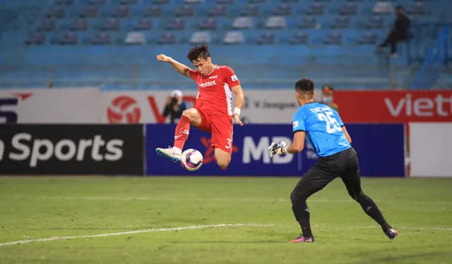 ẢNH: Quế Ngọc Hải trở lại ghi bàn, CLB Viettel có chiến thắng đầu tiên tại V.League 2021 - Ảnh 4. ẢNH: Quế Ngọc Hải trở lại ghi bàn, CLB Viettel có chiến thắng đầu tiên tại V.League 2021 - Ảnh 4.