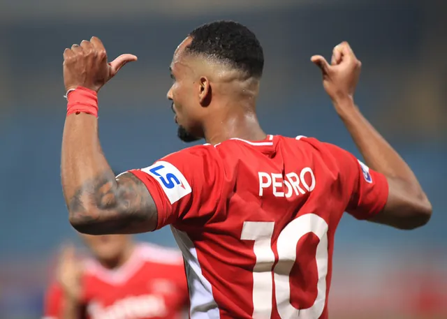ẢNH: Quế Ngọc Hải trở lại ghi bàn, CLB Viettel có chiến thắng đầu tiên tại V.League 2021 - Ảnh 7. ẢNH: Quế Ngọc Hải trở lại ghi bàn, CLB Viettel có chiến thắng đầu tiên tại V.League 2021 - Ảnh 7.