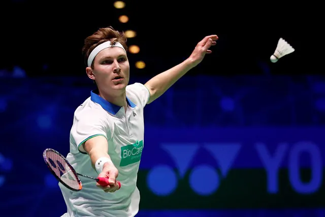 Kento Momota, Viktor Axelsen, Antonsen... giành quyền vào tứ kết Giải cầu lông toàn Anh - Ảnh 2.