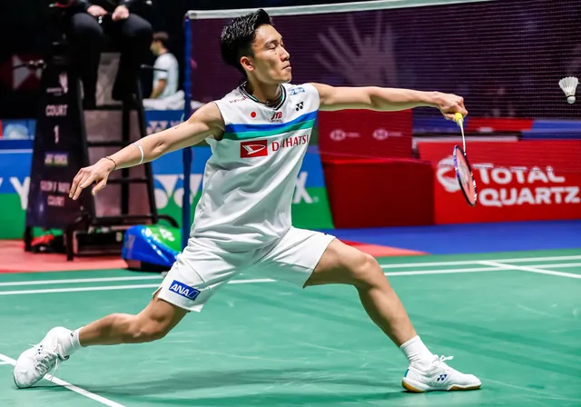 Kento Momota, Viktor Axelsen, Antonsen... giành quyền vào tứ kết Giải cầu lông toàn Anh - Ảnh 1.