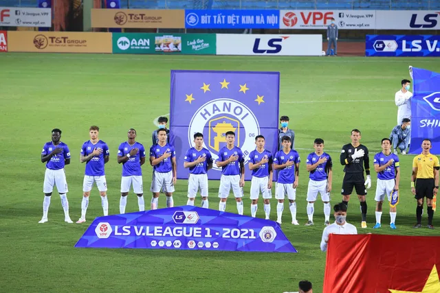 ẢNH: Nhọc nhằn vượt qua Đông Á Thanh Hoá, CLB Hà Nội có chiến thắng thứ 2 liên tiếp - Ảnh 2. ẢNH: Nhọc nhằn vượt qua Đông Á Thanh Hoá, CLB Hà Nội có chiến thắng thứ 2 liên tiếp - Ảnh 2.