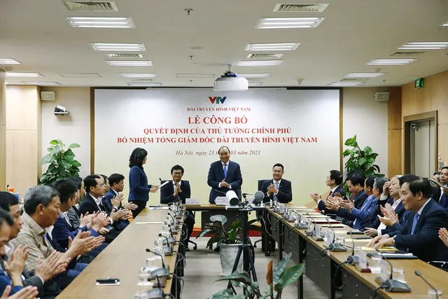 Thủ tướng Nguyễn Xuân Phúc trao quyết định bổ nhiệm Tổng Giám đốc Đài Truyền hình Việt Nam - Ảnh 1. Thủ tướng Nguyễn Xuân Phúc trao quyết định bổ nhiệm Tổng Giám đốc Đài Truyền hình Việt Nam - Ảnh 1.