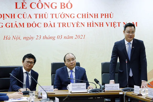 Thủ tướng Nguyễn Xuân Phúc trao quyết định bổ nhiệm Tổng Giám đốc Đài Truyền hình Việt Nam - Ảnh 6. Thủ tướng Nguyễn Xuân Phúc trao quyết định bổ nhiệm Tổng Giám đốc Đài Truyền hình Việt Nam - Ảnh 6.