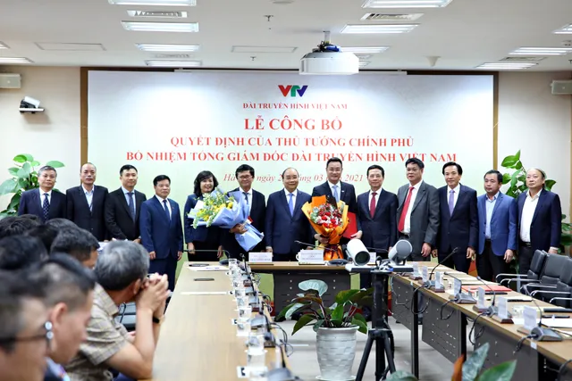 Thủ tướng Nguyễn Xuân Phúc trao quyết định bổ nhiệm Tổng Giám đốc Đài Truyền hình Việt Nam - Ảnh 4. Thủ tướng Nguyễn Xuân Phúc trao quyết định bổ nhiệm Tổng Giám đốc Đài Truyền hình Việt Nam - Ảnh 4.