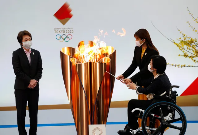 Nhật Bản: Bắt đầu lễ rước đuốc Olympic Tokyo 2020 tại Fukushima - Ảnh 1.