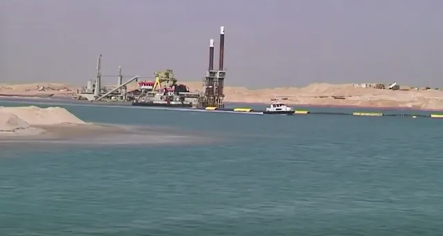 Kênh đào Suez: Lịch sử tuyến đường thủy huyết mạch quan trọng của thế giới - Ảnh 10. Kênh đào Suez: Lịch sử tuyến đường thủy huyết mạch quan trọng của thế giới - Ảnh 10.
