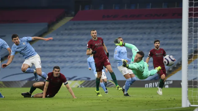 Thắng đậm Wolves, Man City thắng 21 trận liên tiếp trên mọi mặt trận - Ảnh 1. Thắng đậm Wolves, Man City thắng 21 trận liên tiếp trên mọi mặt trận - Ảnh 1.