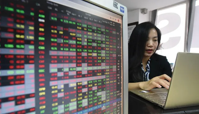 Đề xuất nâng lô giao dịch lên 1.000 chứng khoán: Giải pháp đỡ “tiêu cực” nhất? - Ảnh 1. Đề xuất nâng lô giao dịch lên 1.000 chứng khoán: Giải pháp đỡ “tiêu cực” nhất? - Ảnh 1.