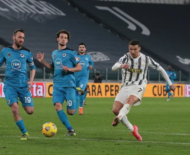 Ronaldo thiết lập kỳ tích mới trong sự nghiệp - Ảnh 1.