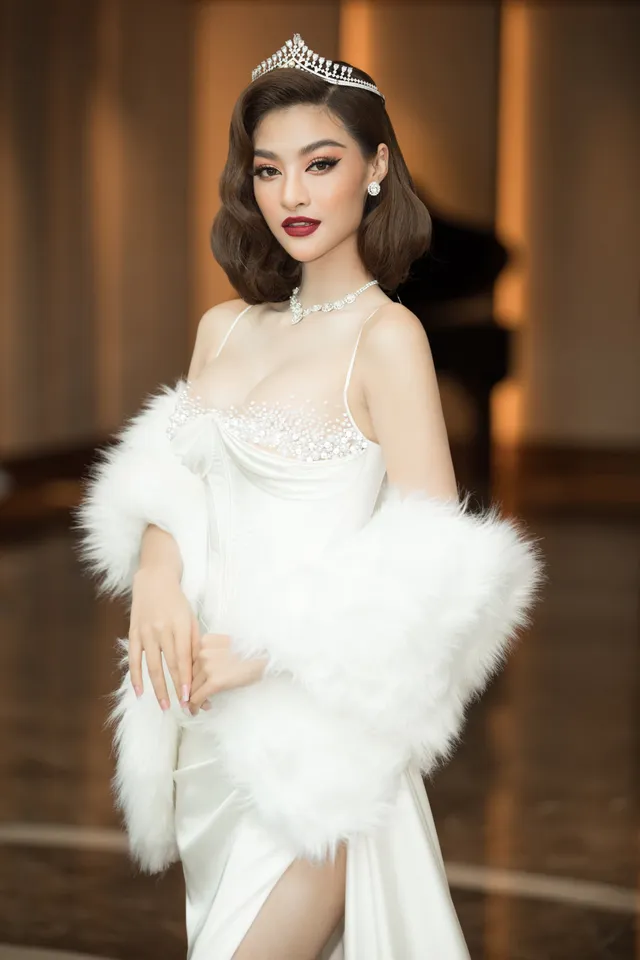 Đỗ Thị Hà nổi bật giữa dàn Hoa hậu tại họp báo Miss World Vietnam 2021 - Ảnh 10. Đỗ Thị Hà nổi bật giữa dàn Hoa hậu tại họp báo Miss World Vietnam 2021 - Ảnh 10.