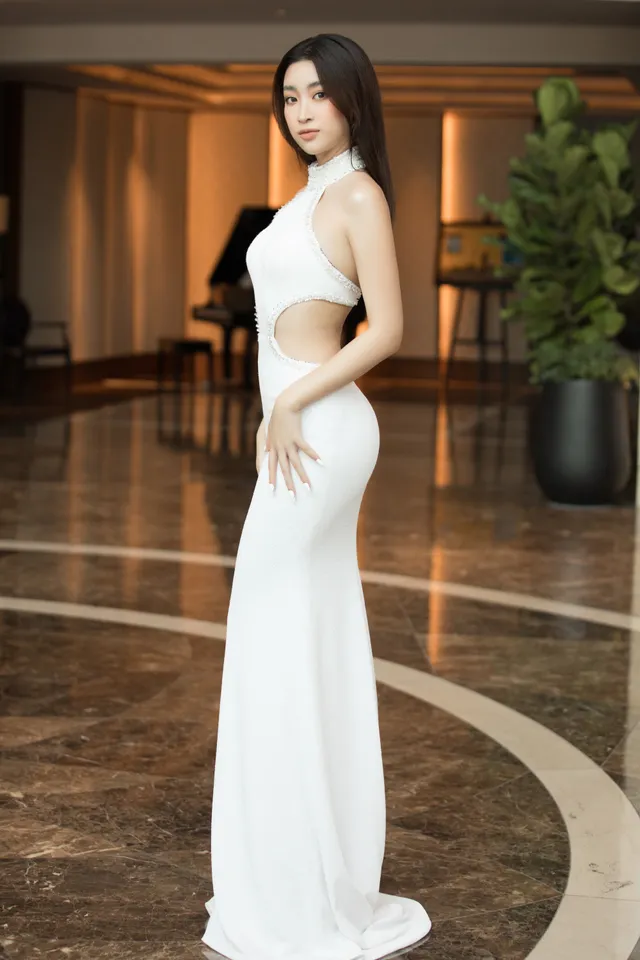 Đỗ Thị Hà nổi bật giữa dàn Hoa hậu tại họp báo Miss World Vietnam 2021 - Ảnh 5. Đỗ Thị Hà nổi bật giữa dàn Hoa hậu tại họp báo Miss World Vietnam 2021 - Ảnh 5.
