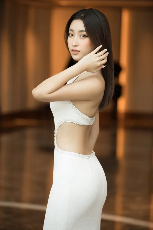 Đỗ Thị Hà nổi bật giữa dàn Hoa hậu tại họp báo Miss World Vietnam 2021 - Ảnh 6. Đỗ Thị Hà nổi bật giữa dàn Hoa hậu tại họp báo Miss World Vietnam 2021 - Ảnh 6.
