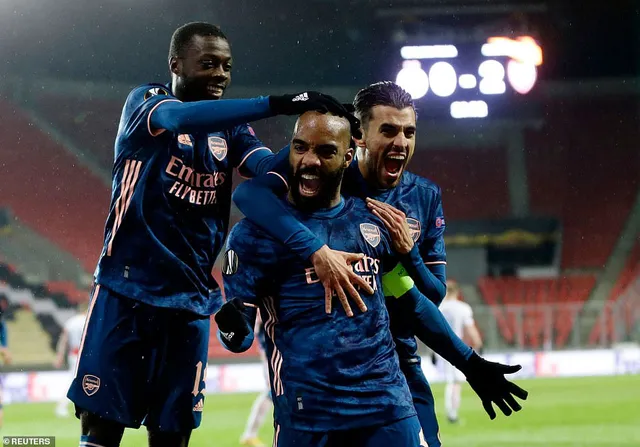 Slavia Praha 0-4 Arsenal: Lacazette lập cú đúp, Pháo thủ giành quyền vào bán kết Europa League - Ảnh 1.