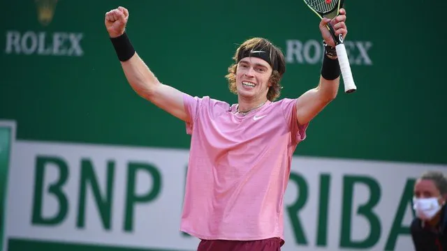 Andrey Rublev và Stefanos Tsitsipas vào chung kết Monte Carlo Masters 2021 - Ảnh 2.