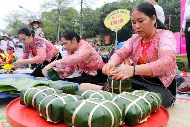 Người dân Phú Thọ tất bật chuẩn bị Giỗ Tổ Hùng Vương - Ảnh 8.