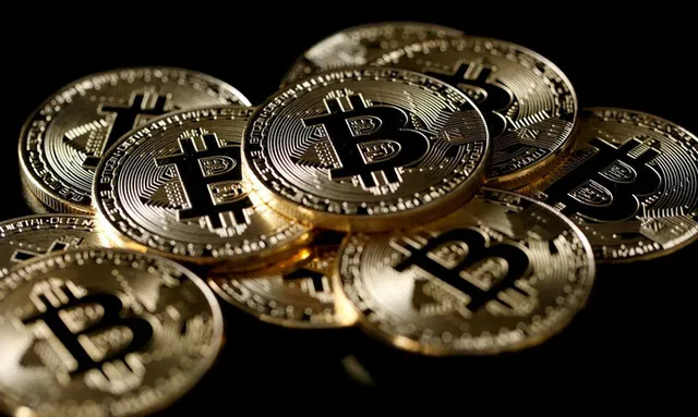 Bitcoin cắm đầu lao dốc, cơn sốt Dogecoin, và tâm lý buôn có bạn, bán có phường - Ảnh 2.