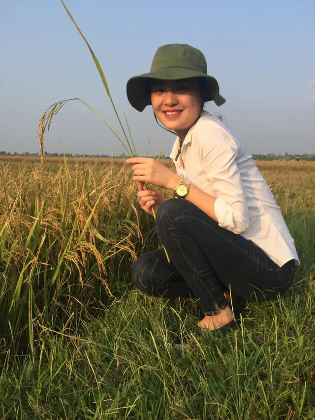 Nữ BTV Thời sự 19h biến hóa với gu thời trang sành điệu, tinh tế - Ảnh 21. Nữ BTV Thời sự 19h biến hóa với gu thời trang sành điệu, tinh tế - Ảnh 21.