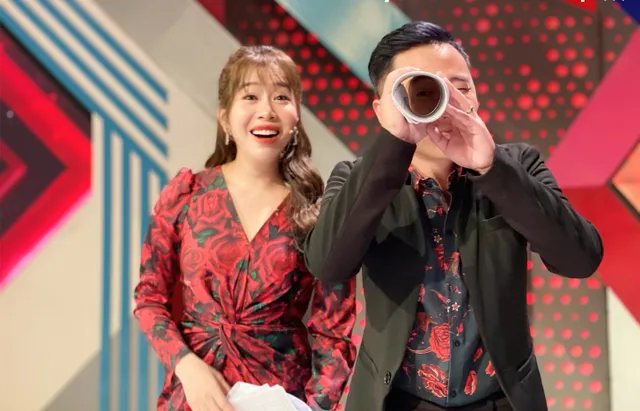 Loạt ảnh hậu trường dễ thương của cặp MC Đường lên đỉnh Olympia - Ảnh 4. Loạt ảnh hậu trường dễ thương của cặp MC Đường lên đỉnh Olympia - Ảnh 4.
