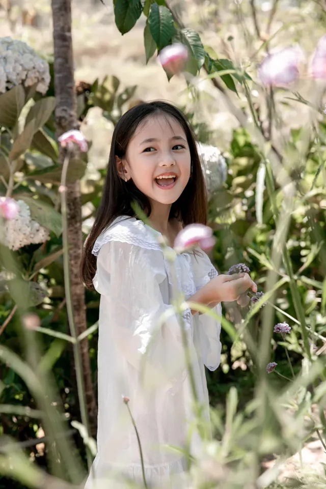 Con gái Hà Kiều Anh càng lớn càng xinh như thiên thần - Ảnh 5.