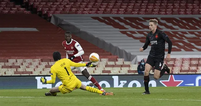 Arsenal 1-1 Slavia: Phút bù giờ cay đắng - Ảnh 2.