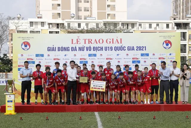 Ảnh: Than KSVN vô địch Giải bóng đá nữ U19 Quốc gia 2021 - Ảnh 5.