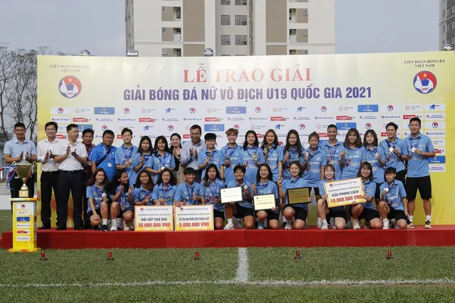 Ảnh: Than KSVN vô địch Giải bóng đá nữ U19 Quốc gia 2021 - Ảnh 6.