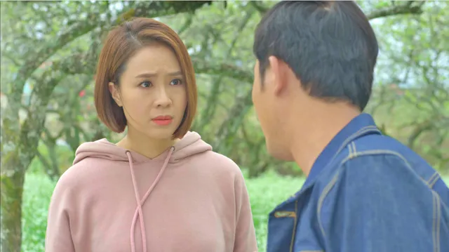 Hướng dương ngược nắng: Ngắm loạt set đồ mới đủ phong cách của Châu (Hồng Diễm) trong phần 2 - Ảnh 1. Hướng dương ngược nắng: Ngắm loạt set đồ mới đủ phong cách của Châu (Hồng Diễm) trong phần 2 - Ảnh 1.