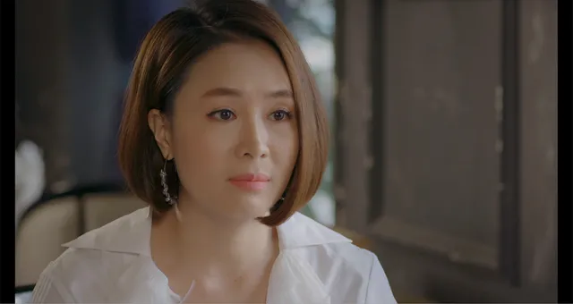 Hướng dương ngược nắng: Ngắm loạt set đồ mới đủ phong cách của Châu (Hồng Diễm) trong phần 2 - Ảnh 37. Hướng dương ngược nắng: Ngắm loạt set đồ mới đủ phong cách của Châu (Hồng Diễm) trong phần 2 - Ảnh 37.