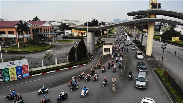 Dịch COVID-19: Hà Nội lập danh sách quản lý người lao động, chuyên gia làm việc tại các khu công nghiệp ở các tỉnh lân cận - Ảnh 1.