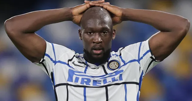 Cảnh sát Italia ập vào tiệc sinh nhật của Lukaku - Ảnh 1.