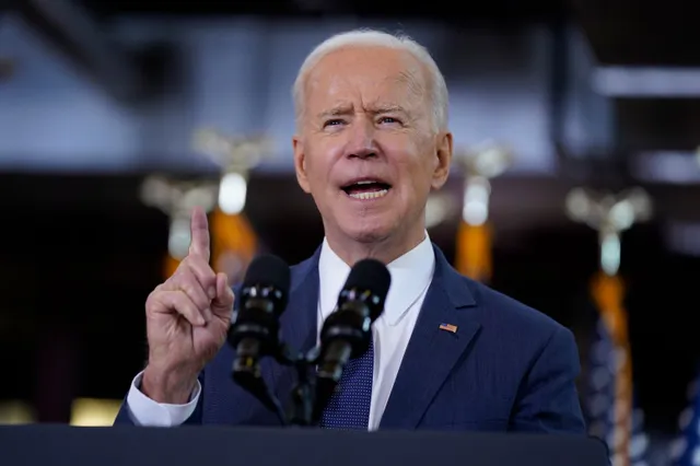 Tổng thống Mỹ Joe Biden đảo ngược sắc lệnh nhập cư - Ảnh 1.