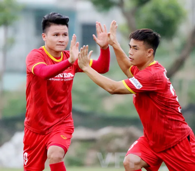 Hoàng Đức chấn thương, tập riêng cùng Xuân Trường - Ảnh 13. Hoàng Đức chấn thương, tập riêng cùng Xuân Trường - Ảnh 13.